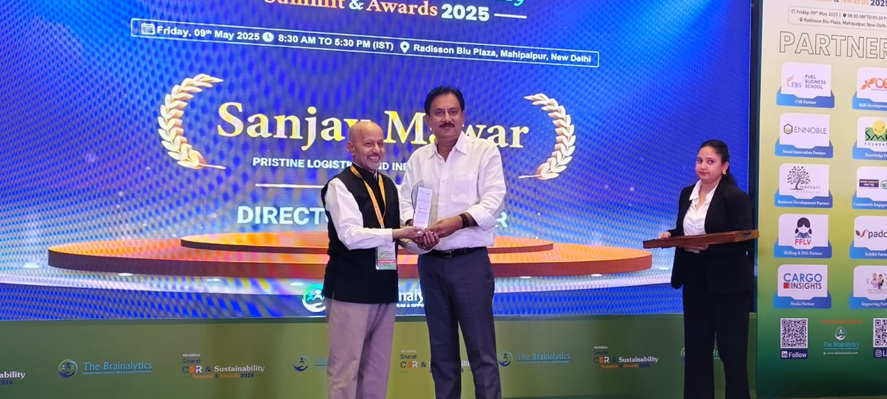 Director of the Year Award in Logistics & Transportation